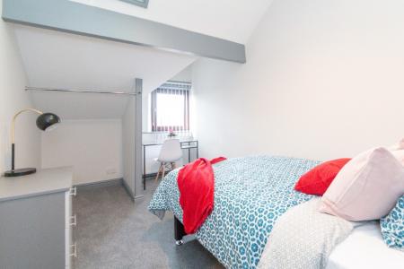 1 bedroom House share to let in Ashland Avenue, Wigan, WN1