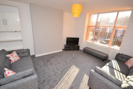 1 bedroom House share to let in Belle Green Lane, Ince, Wigan, WN2