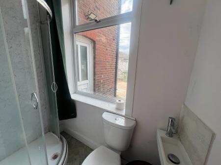 1 bedroom House share to let in St Helens Road, Leigh, Leigh, WN7
