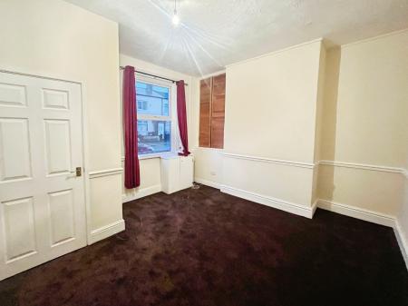 2 bedroom Terraced House to let in Allanson Street, St Helens, WA9