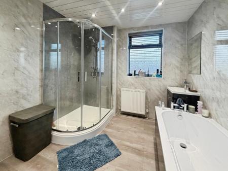 2 bedroom Terraced House for sale in Delph Street, Wigan, WN6