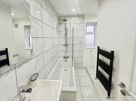 2 bedroom End of terrace house to let in Billinge Road, Pemberton, Wigan, WN5