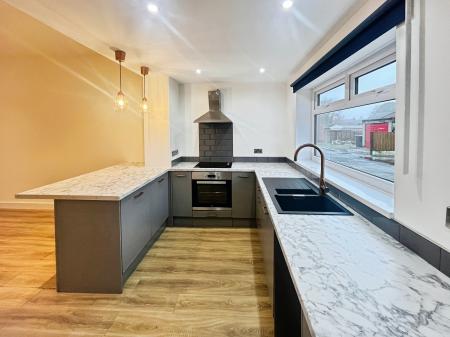 2 bedroom End of terrace house to let in Billinge Road, Pemberton, Wigan, WN5