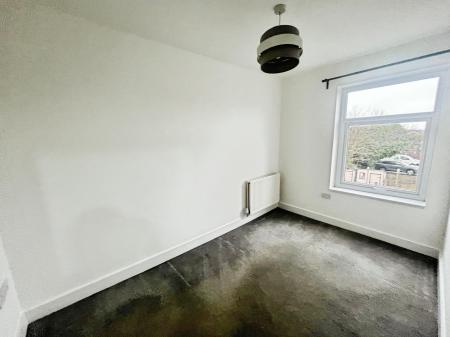 2 bedroom End of terrace house to let in Billinge Road, Pemberton, Wigan, WN5