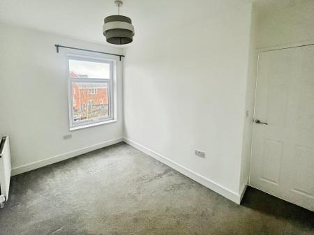 2 bedroom End of terrace house to let in Billinge Road, Pemberton, Wigan, WN5