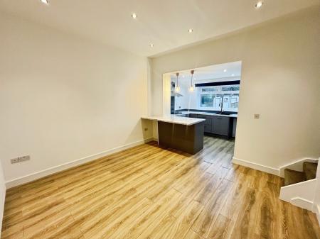 2 bedroom End of terrace house to let in Billinge Road, Pemberton, Wigan, WN5