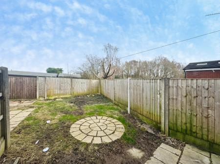 2 bedroom Semi-detached house to let in Kirkless Street, Wigan, WN1