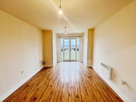 2 bedroom Flat to let in Meadowfields, Hindley Green, Wigan, WN2