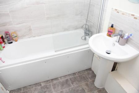 3 bedroom End of terrace house for sale in Albion Road, Helston, TR13