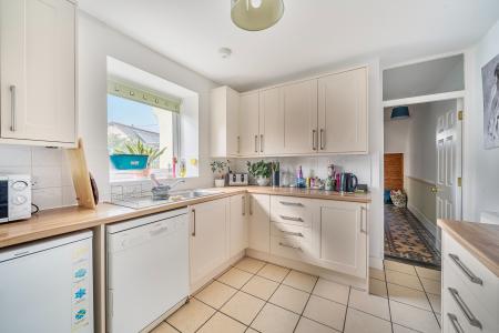 3 bedroom End of terrace house for sale in Carvoza Road, Truro, TR1