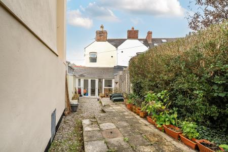 3 bedroom End of terrace house for sale in Carvoza Road, Truro, TR1