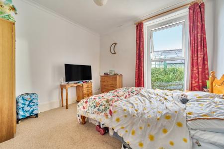 3 bedroom End of terrace house for sale in Carvoza Road, Truro, TR1