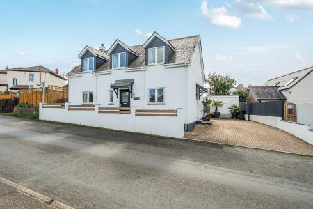 3 bedroom Detached house for sale in Mutton Hill, Hayle, Connor Downs, Hayle, TR27