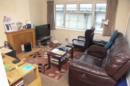 1 bedroom Flat for sale in (Sale) Tregear Gardens, Truro, TR1