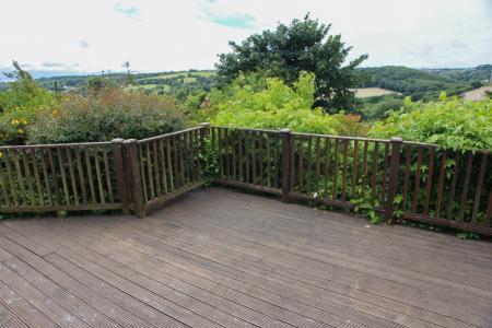 5 bedroom Detached house to let in Old Falmouth Road, Truro, TR1