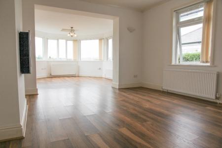 5 bedroom Detached house to let in Old Falmouth Road, Truro, TR1