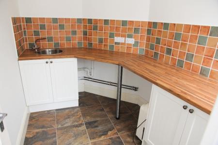 5 bedroom Detached house to let in Old Falmouth Road, Truro, TR1