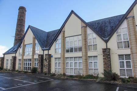 2 bedroom Flat to let in Pochin House, Pochin Drive, St. Austell, PL25