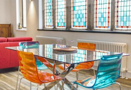 2 bedroom Flat to let in St Georges Road, Truro, TR1