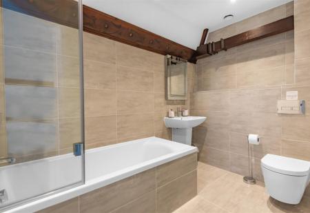 2 bedroom Flat to let in St Georges Road, Truro, TR1