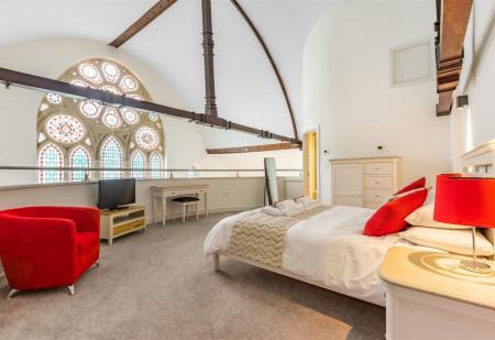 2 bedroom Flat to let in St Georges Road, Truro, TR1