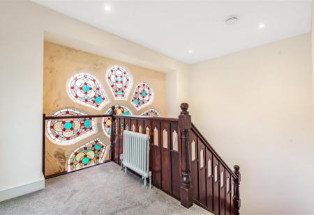 2 bedroom Flat to let in St Georges Road, Truro, TR1