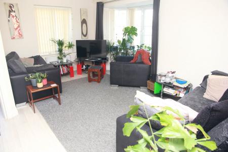 3 bedroom Semi-detached house to let in Lowen Bre, Truro, TR1