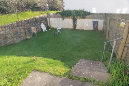 3 bedroom Semi-detached house to let in Lowen Bre, Truro, TR1