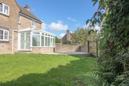 4 bedroom Detached house to let in College Way, Truro, TR1