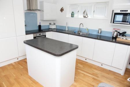 3 bedroom Bungalow to let in The Residence, Gwel-an-Mor, Portreath, TR16