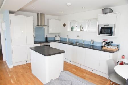 3 bedroom Bungalow to let in The Residence, Gwel-an-Mor, Portreath, TR16