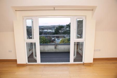2 bedroom Flat to let in 12, Park View, Truro, TR1