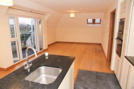 2 bedroom Flat to let in 12, Park View, Truro, TR1