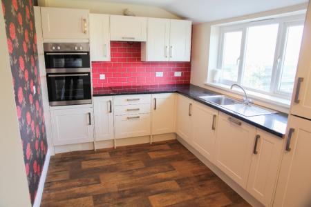 3 bedroom Semi-detached house to let in Festival Villas, Threemilestone, TR3