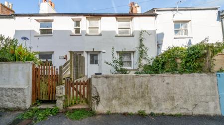 2 bedroom Terraced House to let in Leskinnick Place, Penzance, TR18