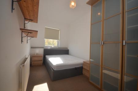 1 bedroom Flat to let in Waghorn Street, London, SE15