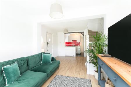 2 bedroom Cottage for sale in Baldry Gardens, Streatham, London, SW16