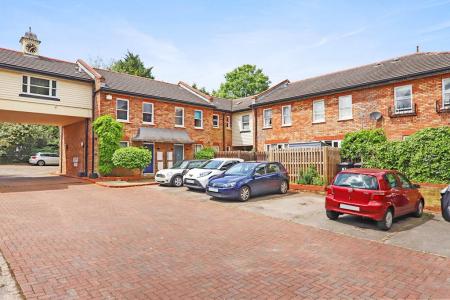 1 bedroom Flat for sale in Elderwood Place, West Norwood, London, SE27