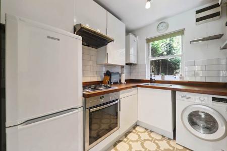 1 bedroom Flat for sale in Elderwood Place, West Norwood, London, SE27