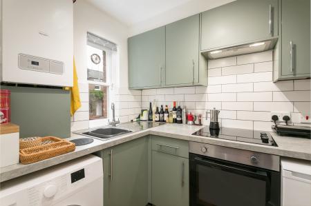 1 bedroom Flat for sale in Chichester Mews, West Norwood, London, SE27