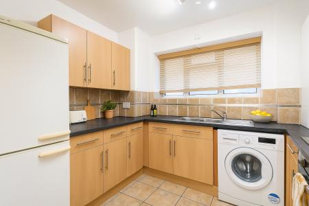 2 bedroom Flat for sale in Studley Road, Stockwell, London, SW4