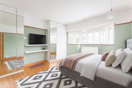 3 bedroom Terraced House for sale in The Chase, Norbury, London, SW16