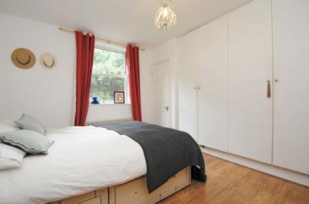 1 bedroom Flat to let in Croxted Road, West Dulwich, London, SE21