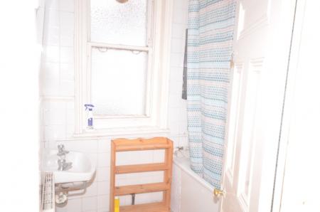 1 bedroom Flat to let in Kingsmead Road, London, SW2