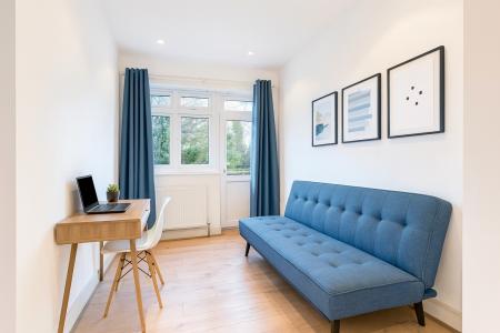 2 bedroom Flat to let in Sidcup Hill, Swanley, Bromley, DA14