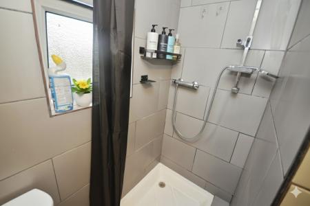 1 bedroom Flat to let in Norwood Road, Tulse HIll, London, SE27