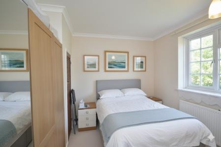 2 bedroom Flat to let in Holderness Way, West Norwood, London, SE27