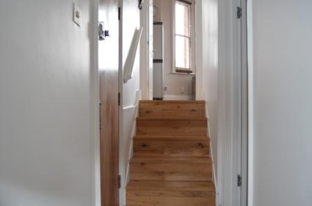 2 bedroom Flat to let in Knights Hill, West Norwood, London, SE27