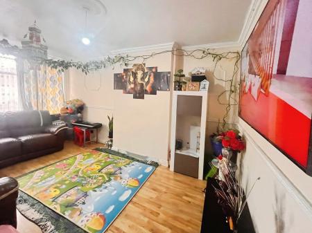 3 bedroom Terraced House to let in Thornton Road, Thornton Heath, Croydon, CR7