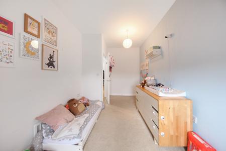 2 bedroom Flat for sale in Semley Road, Norbury, London, SW16